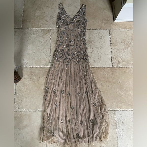 Pissarro Nights Tan & Silver Mesh Beaded Sequin Made in India Gown 6 Wedding - Picture 10 of 11